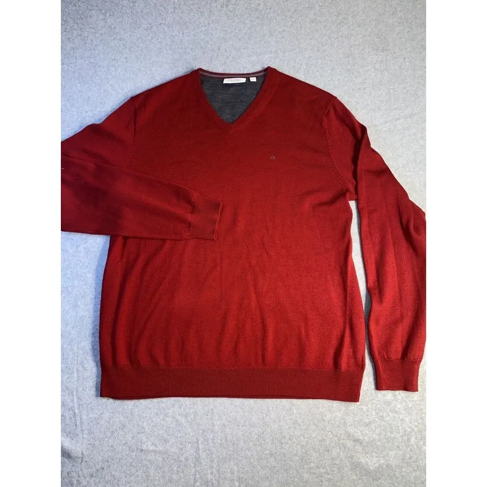 Calvin‎ Klein Classic  Red V-Neck  Sweater. Size XL. Fits large.